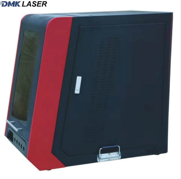 Промышленные портативные лазерные маркировочные машины DMK 20W-100W Настольная закрытая конструкция шкафа с источником Raycus Высокоскоростная низкая цена